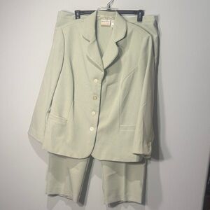 Alfred Dunner Light Green Pantsuit